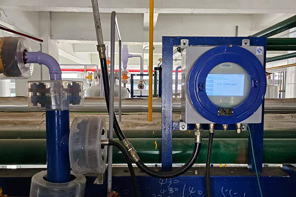 氫氟酸水份分析儀安裝現(xiàn)場