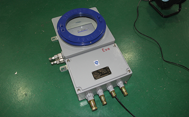 防爆微量氧分析儀